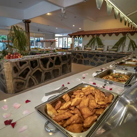 Aperion Side Beach فندق